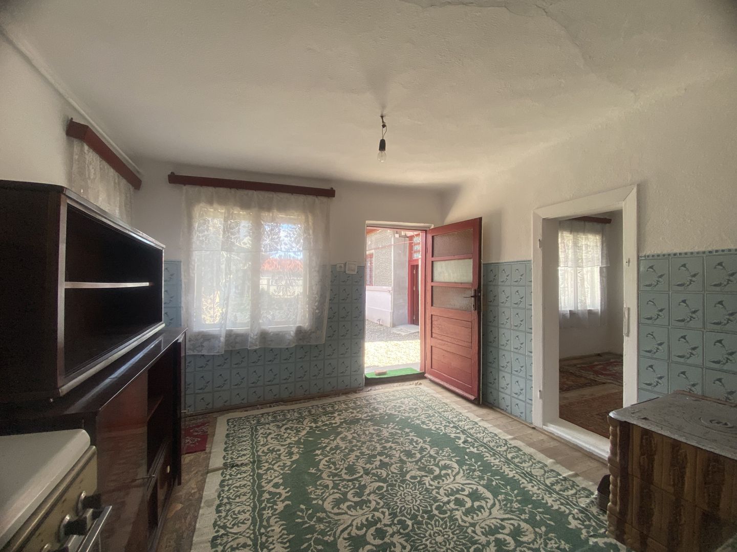 Vanzare casă cu potențial rezidențial și comercial în Pucioasa -441 mp - Poză 31