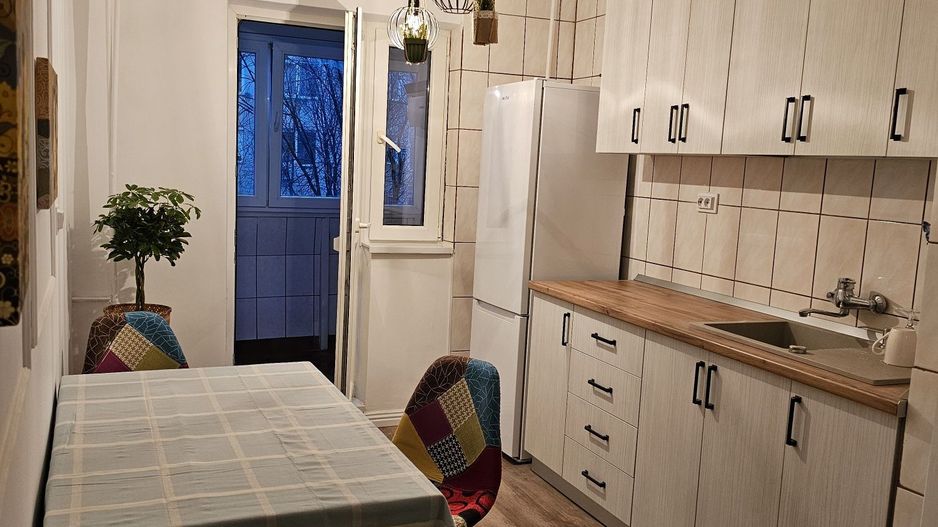 Apartament 3 camere de inchiriat- Crangasi - Poză 2