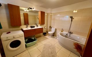 Vanzare casa ideal 2 familii padurea Romanesti - Poză 11