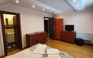 Casa 10 camere, ideala ca pensiune, zona Cetatii Alba Carolina - Poză 15