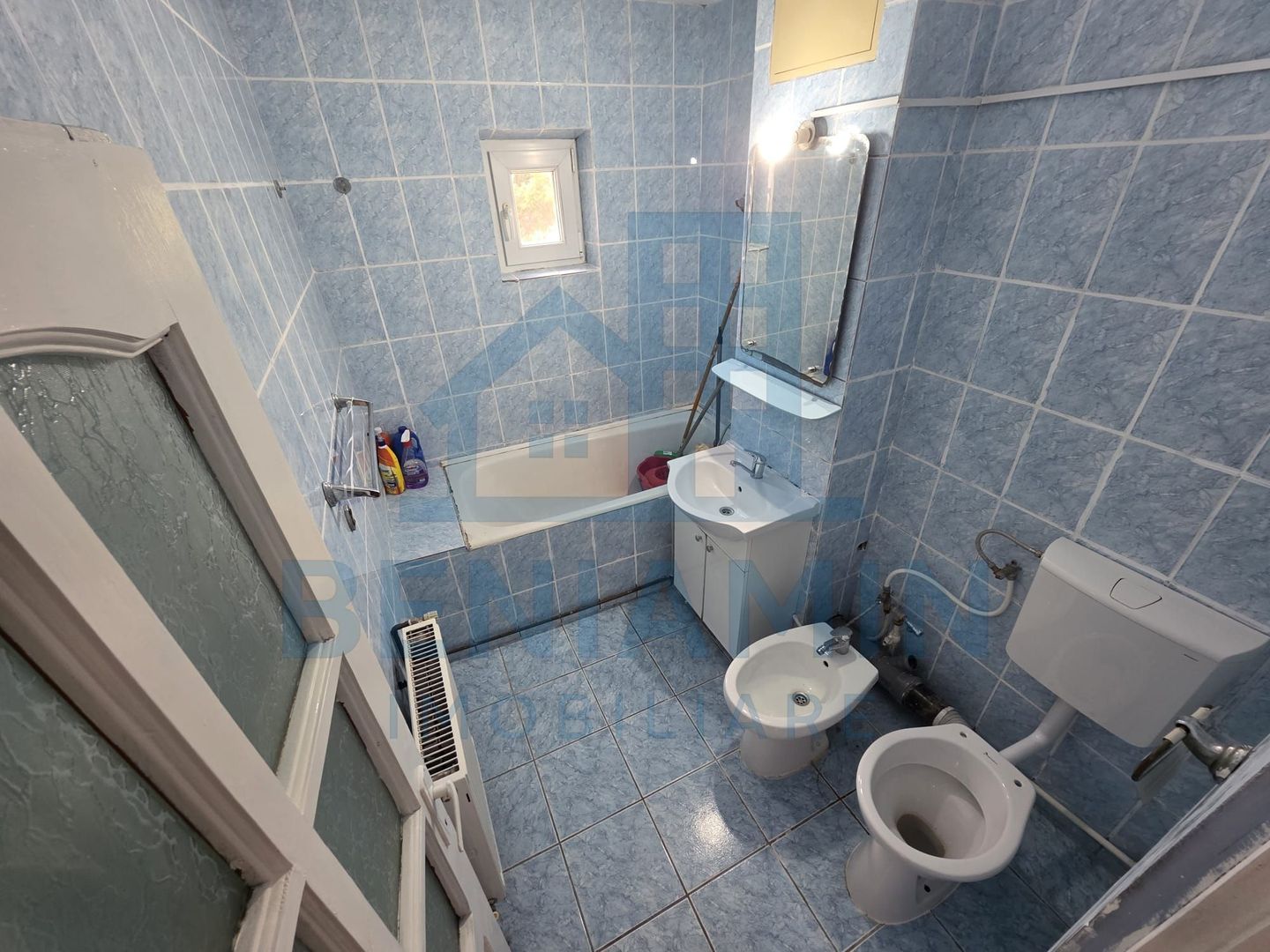 Trei camere doua bai 1Mai etaj 1 -centrala termica -75mp - Poză 8