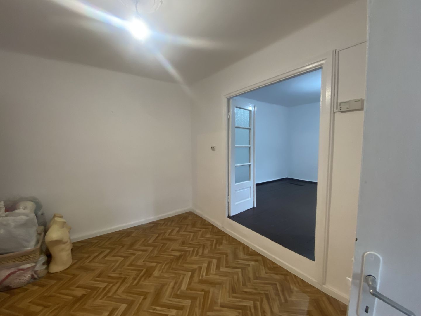 Casa de vanzare, trei camere, Vatra Luminoasa, 215,000 - Poză 1