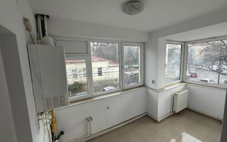 Casa de inchiriat - Ultracentral 324 mp utili + curte - Poză 4