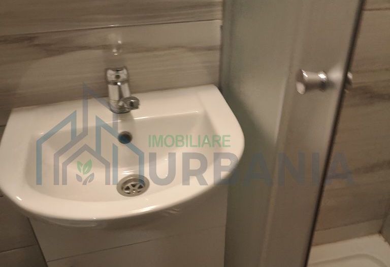 Cameră de cămin 12 mp, Bularga, Iași - wc și duș în casă - Poză 7