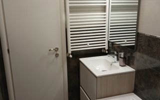 Apartament 3 camere,2 bai si spatiu de depozitare  de vanzare S88 - Poză 17