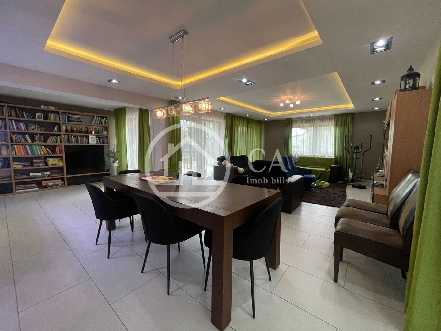 Casa de inchiriat cu 5 camere  in zona Nufaru, Oradea. - Poză 1