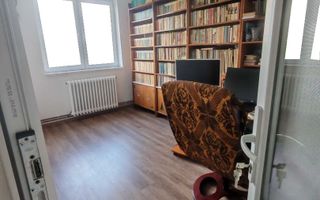 Apartament 3 camere decomandat, 59 mp, priveliște  sud-nord! - Poză 2