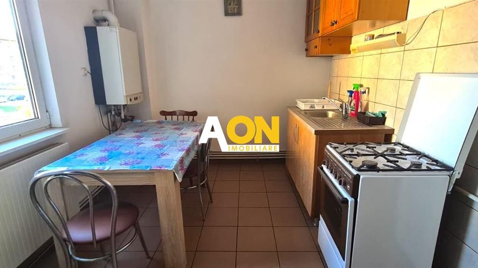 Apartament de vanzare, 3 Camere, 2 Bai, Zona Stadion - Poză 5
