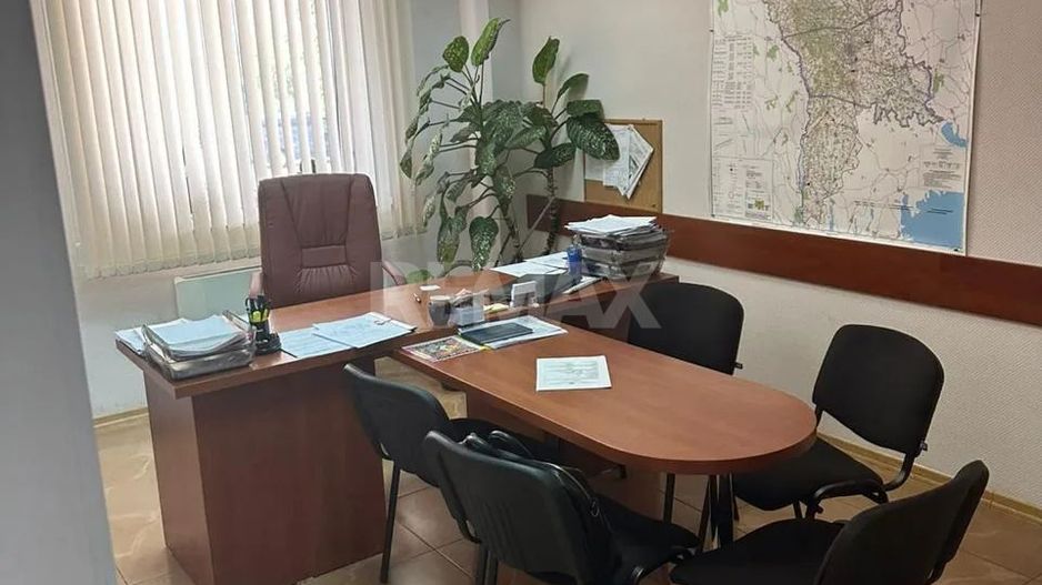Aerodromul Horesti 24 ha teren + 1400 m2 hangare și 550 m2 cladire administrativa - Poză 15