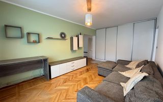 Apartament 3 camere | 2 bai | Renovat | Balcon | V. Aurie - Poză 1