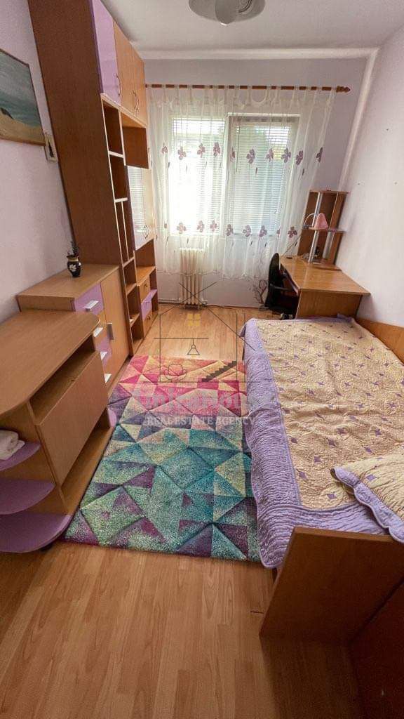 Apartament 3 camere etaj 1 zona strazii Bucegi - Poză 5