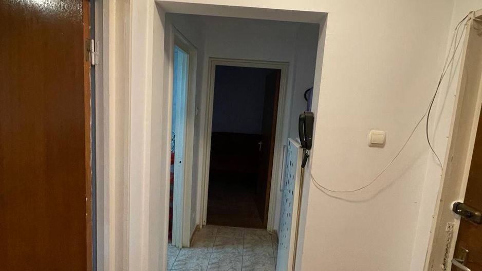 Apartament 2 camere de vanzare Drumul Taberei - Poză 3