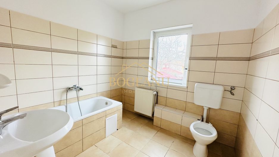 BG138-Casa individuala cu spatiu birouri,311 mp,Teren 500 mp - Poză 13