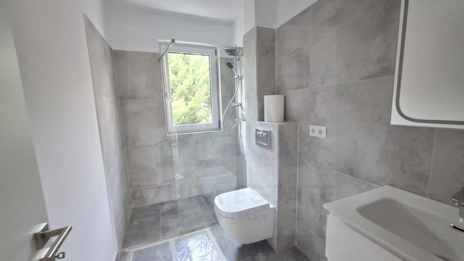Apartament premium 61.4 mp utili 3 camere 2 bai etaj 1 in Cristian - Poză 4