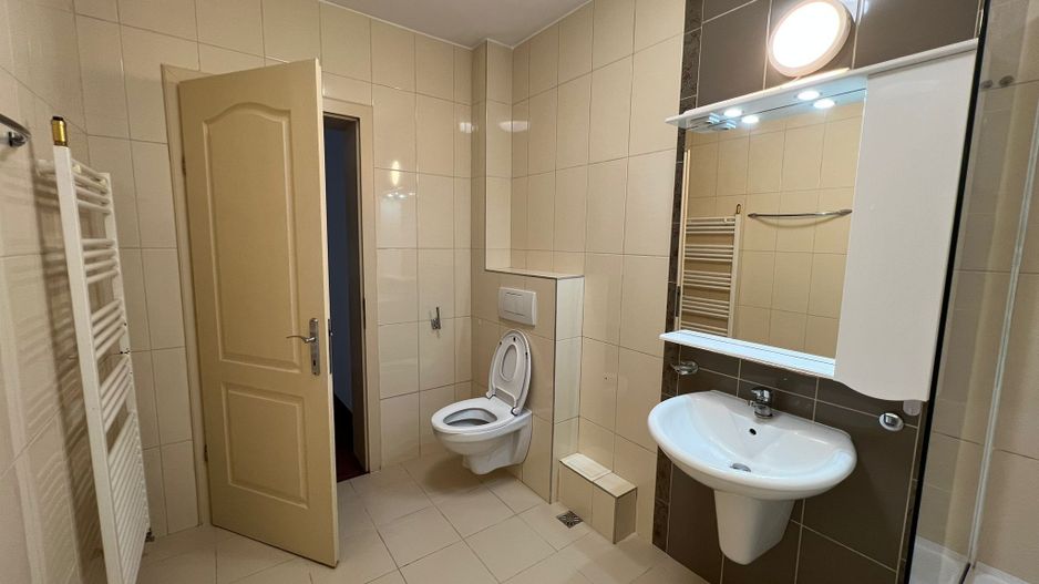 De inchiriat! Apartament spatios, zona exceptionala! - Poză 17