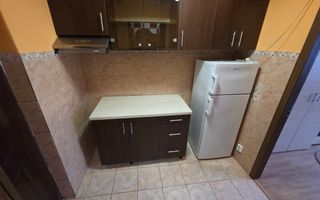 Camera de camin cu hol si baie proprie - etaj 4 - Poză 6