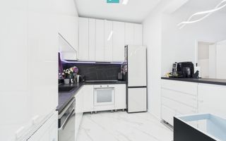 Duplex 1/2 mobilat şi utilat în Săcălaz - Poză 5