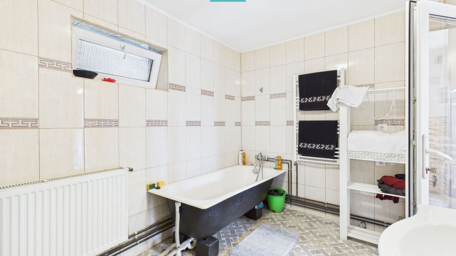 Casă 4 camere centru Vinga - Poză 11