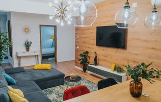 3 camere, ultracentral, Oradea. 205 000 E + TVA. Comision 0