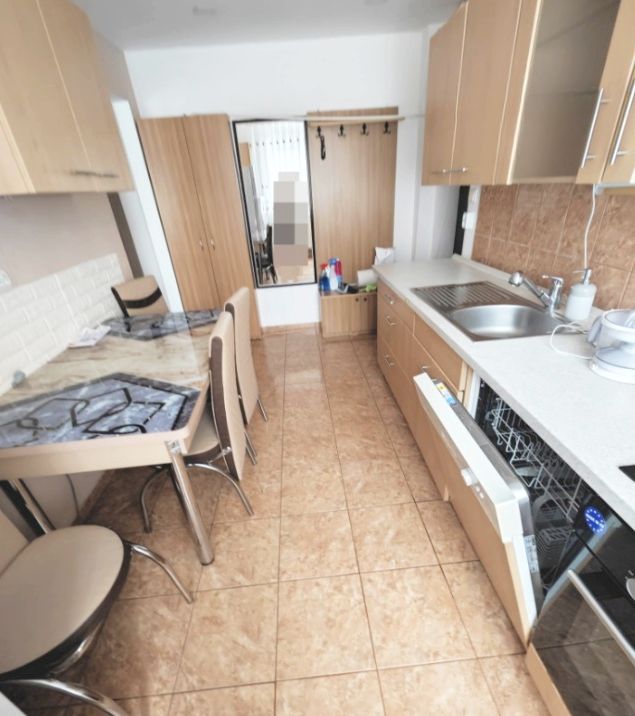 Apartament 2 camere Cetate Closca et.1 56 mp. - Poză 4