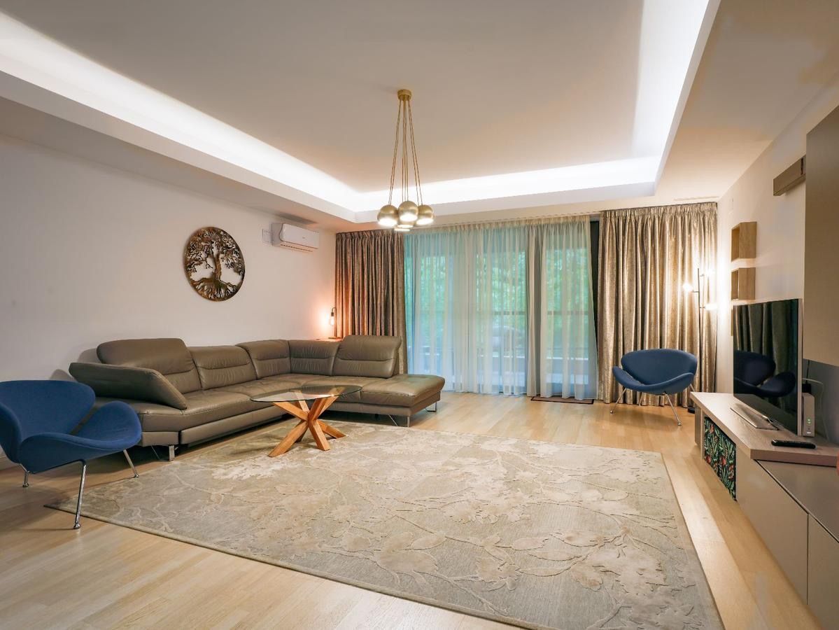 Chirie I Apartament unic de 3 camere | Vedere directă pădure I 127 mp - Poză 1