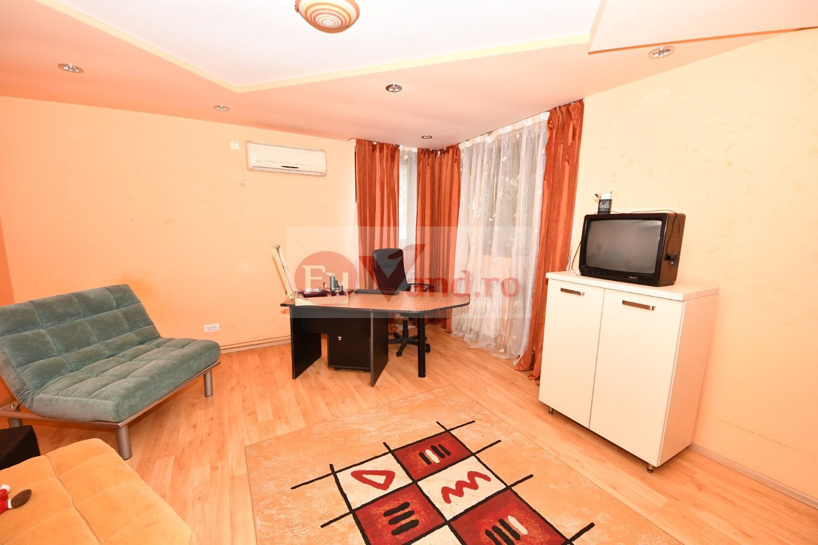 Vila spatioasa, pretabil pentru locuit/clinica, zona Micro 17 – Galati - Poză 44