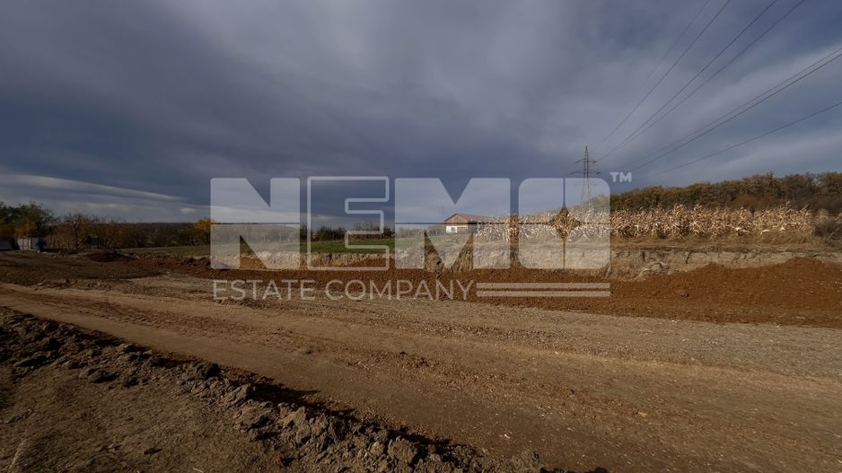 Teren De Vanzare  Intravilan  31 Ari I Suceava/Burdujeni  I 38.000Euro - Poză 3