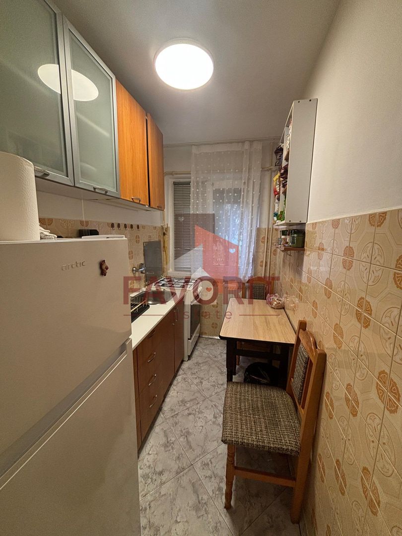 2 camere | parter | boxa | bloc anvelopat | mobilat si utilat | - Poză 5