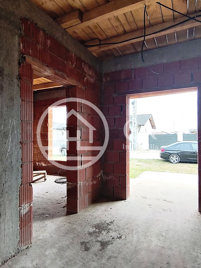 Casa de vanzare cu 4 camere in zona Santandrei, Oradea - Poză 17