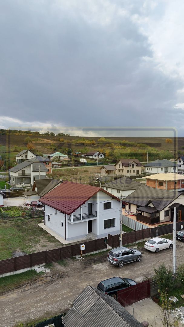 Vila 5 camere- teren 500mp- 140mp Miroslava- Cornesti - Poză 34