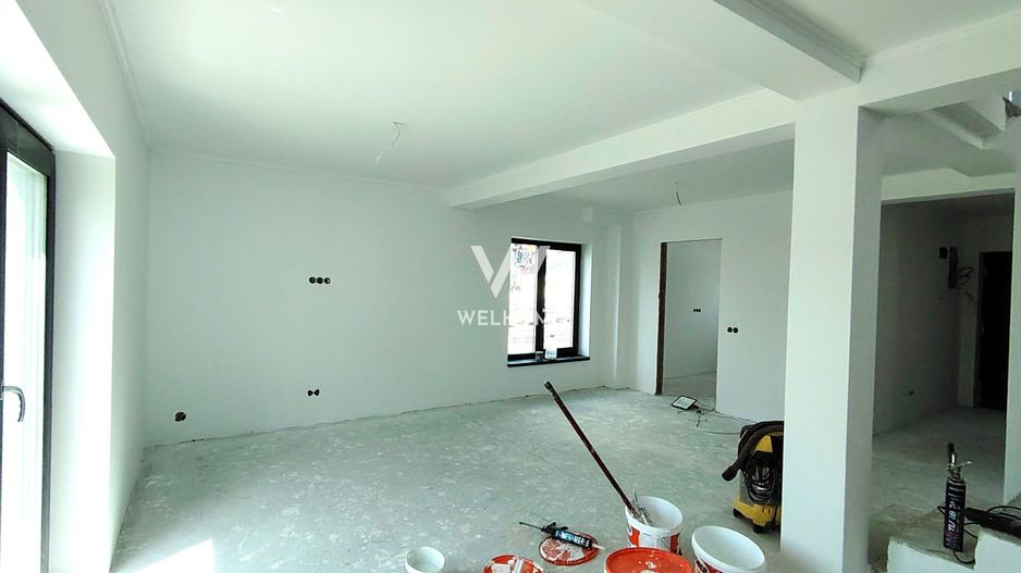 Casa Sibiu -  4 camere, 2 bai, curte - Poză 17