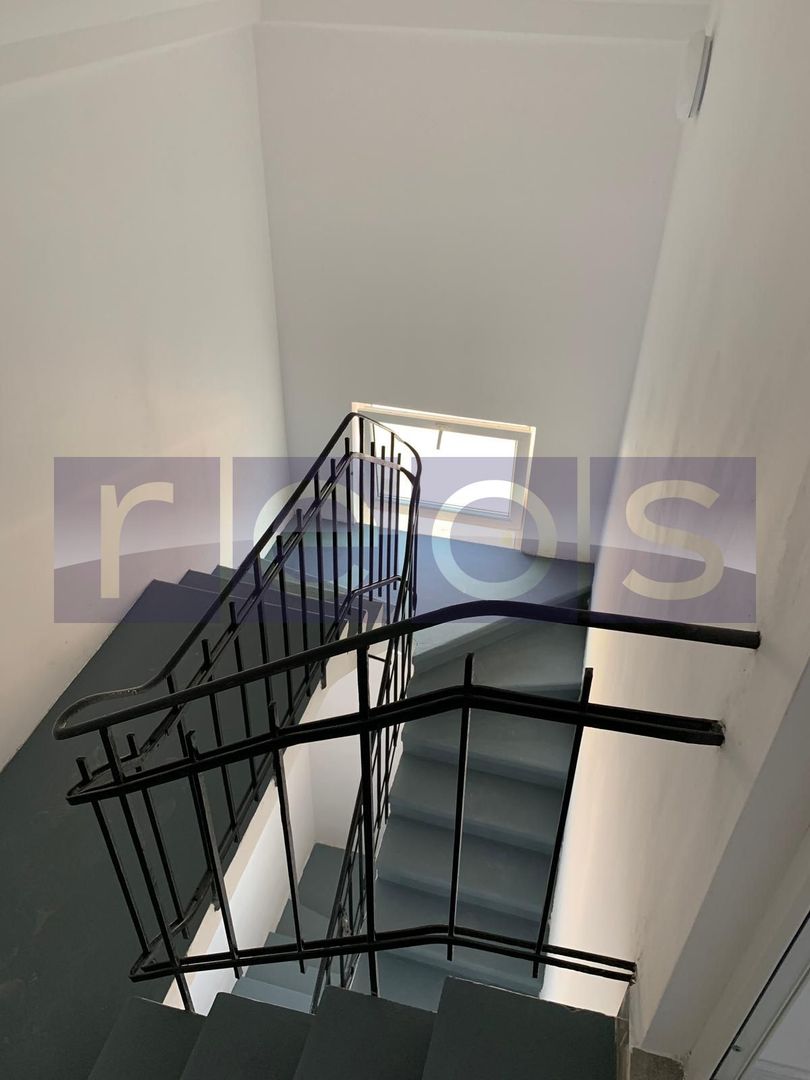 VANZARE - VILA 9 CAMERE  - Vasile Lascar, Mihai Eminescu, Bd. Dacia - Poză 9