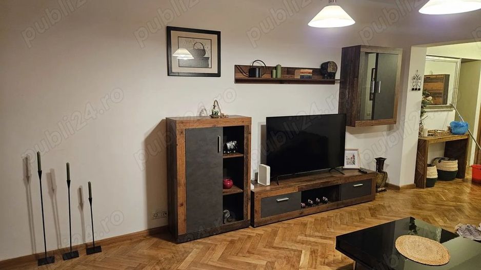 APARTAMENT COCHET ZONA KISELEFF - Poză 2