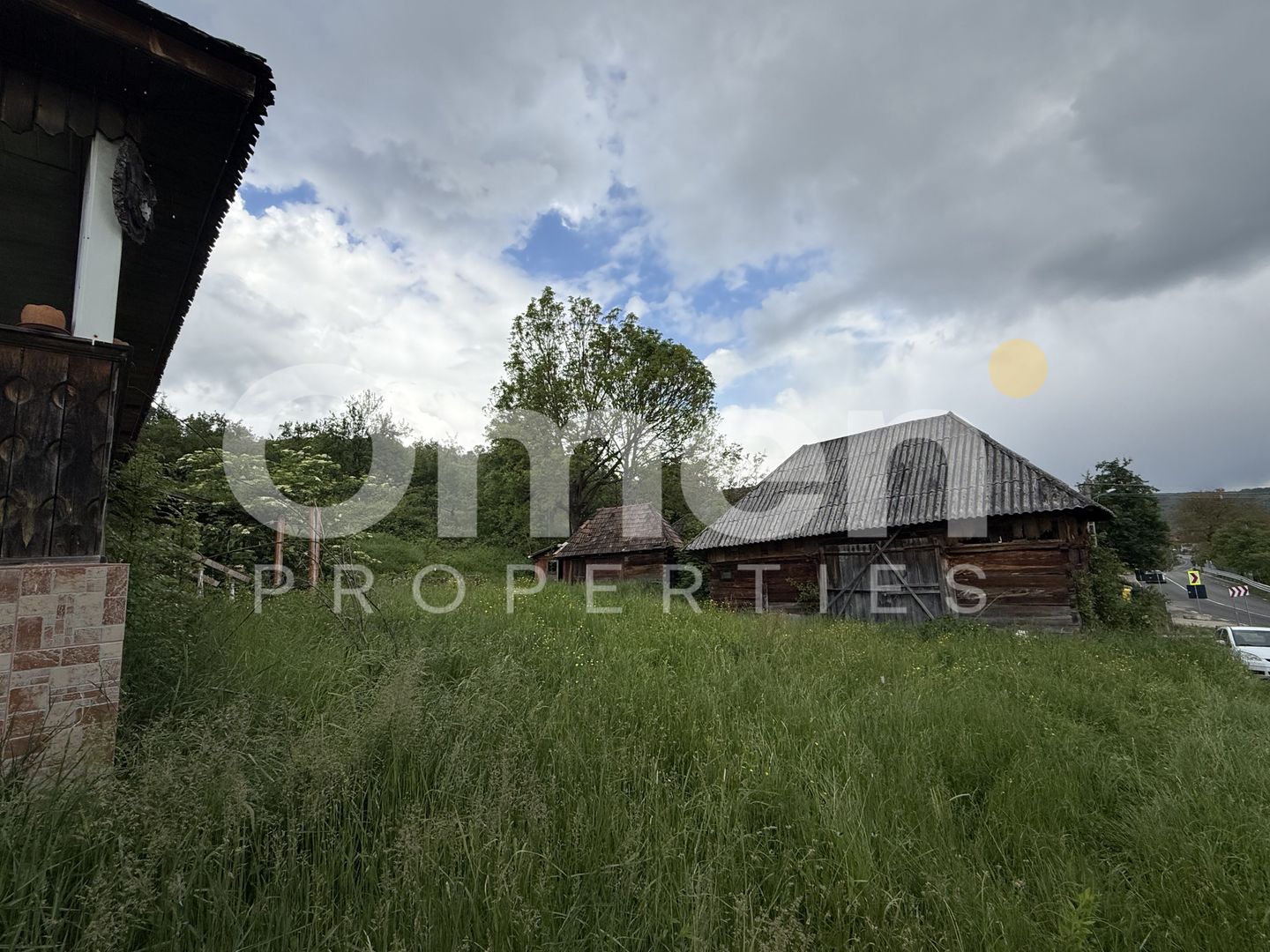 Teren 3.500 mp Lăschia, cu Casă Renovată lângă Biserica de Lemn – Panoramă 360° - Poză 3