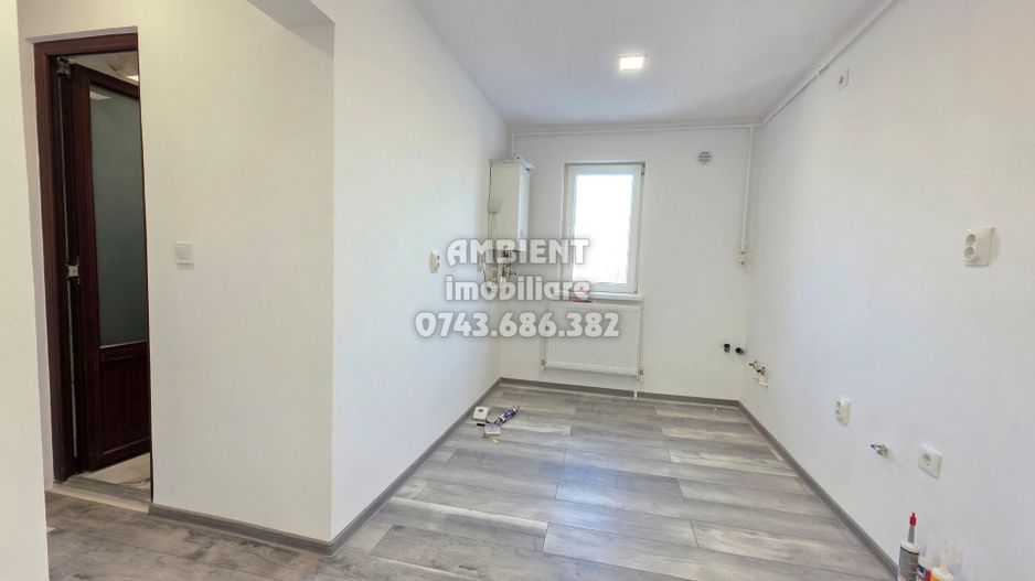 Apartament cu 2 camere, modificat în 3 camere, renovat total, zona DONICI; - Poză 3