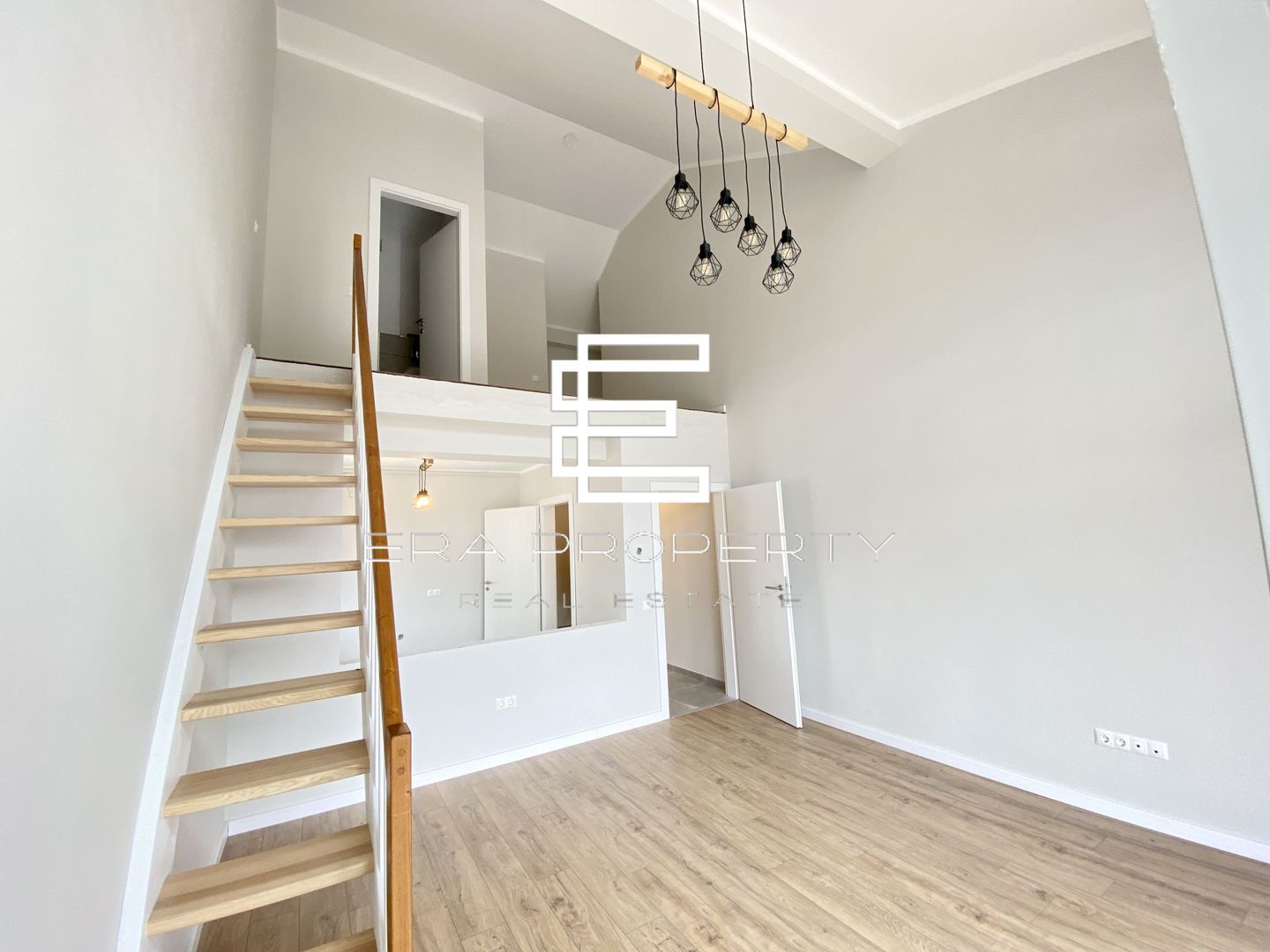 Penthouse 4 camere, 103 mp -intabulat - zona Aeroport Sibiu - Poză 7