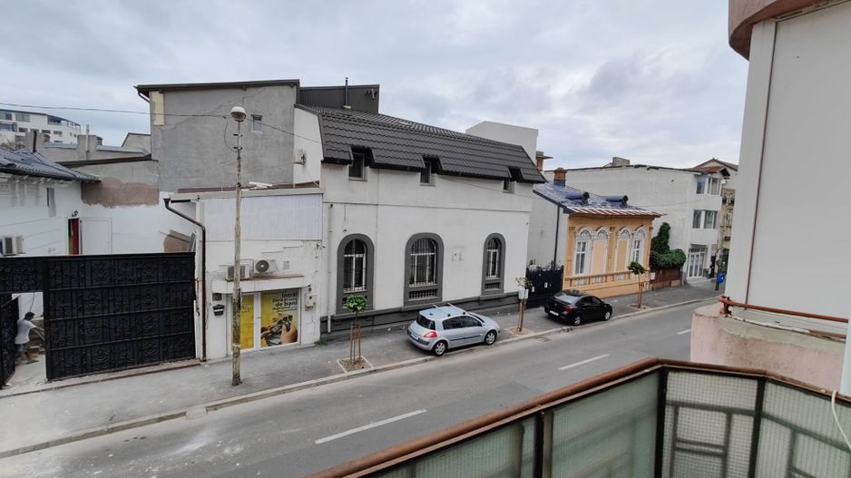 Apartament interbelic elegant cu terasă, pe Vasile Lascăr – lângă Dacia - Poză 18