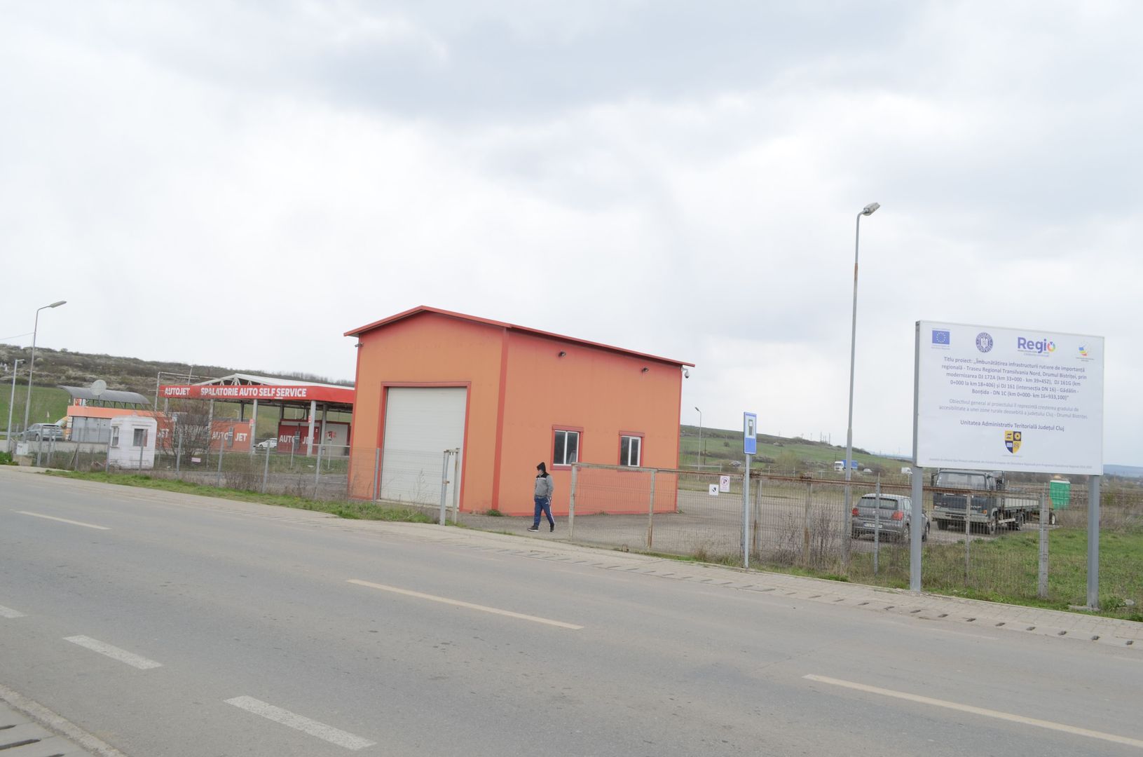 Teren cu regim economic -zona de utilitati publice - Poză 1