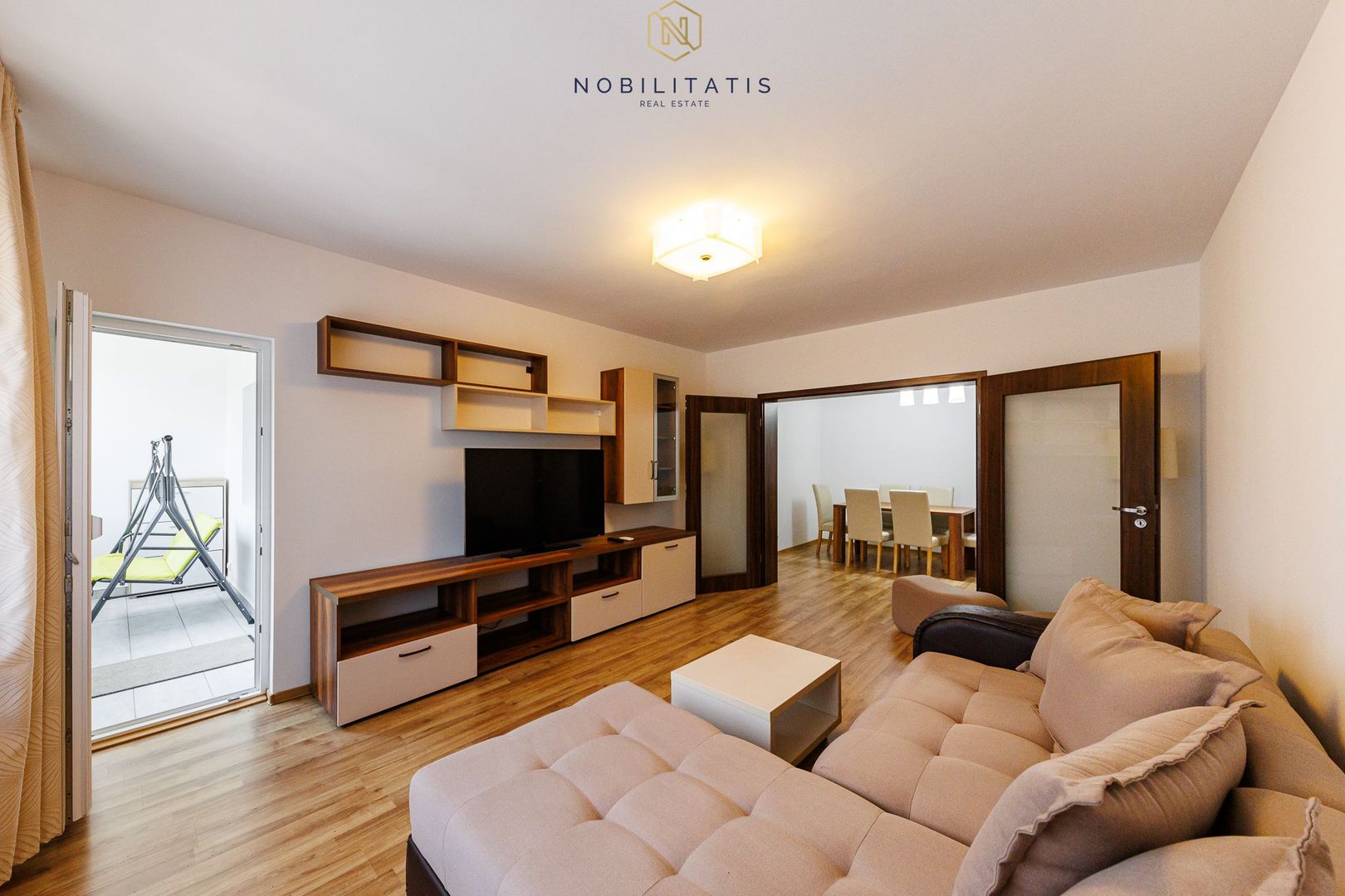 Un apartament cum rar găsești, în centrul orasului | Garaj privat - Poză 4