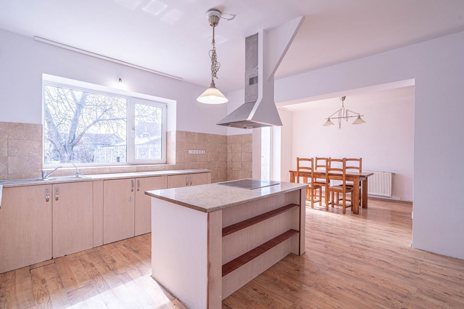 Casă de vânzare – zonă Poltura - Poză 2