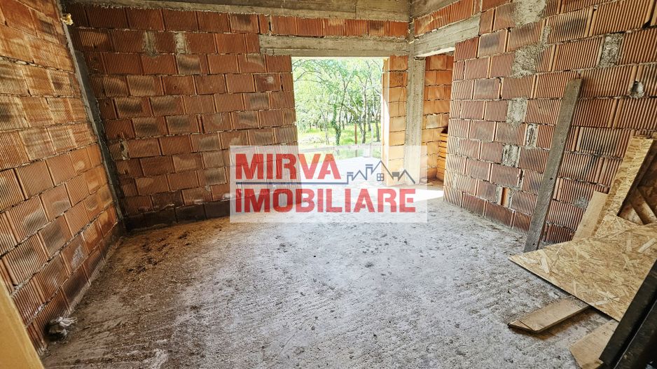 🏡 Casă la roșu cu 4 camere, 122 mp utili, teren 465 mp – Băicoi - Poză 33