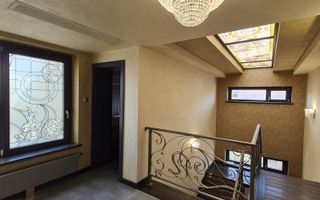 Lux la 5 minute de Iulius Twon - Poză 2