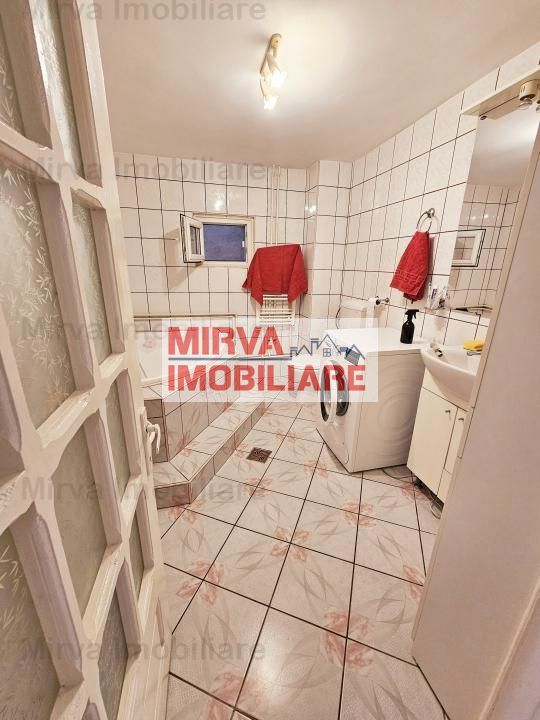 Vanzare vila 6 camere + spatiu comercial, mobilata si utilata, in Blejoi - Poză 19