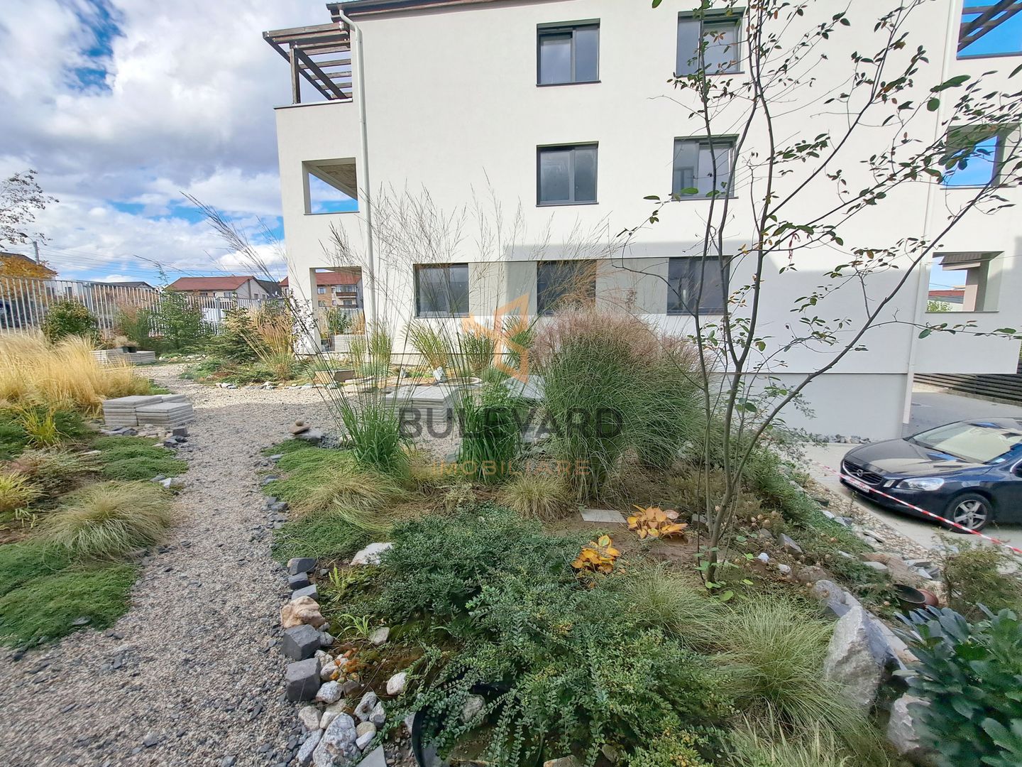 Apartament 3 camere, ultrafinisat, parcare, cartier Europa - Poză 1