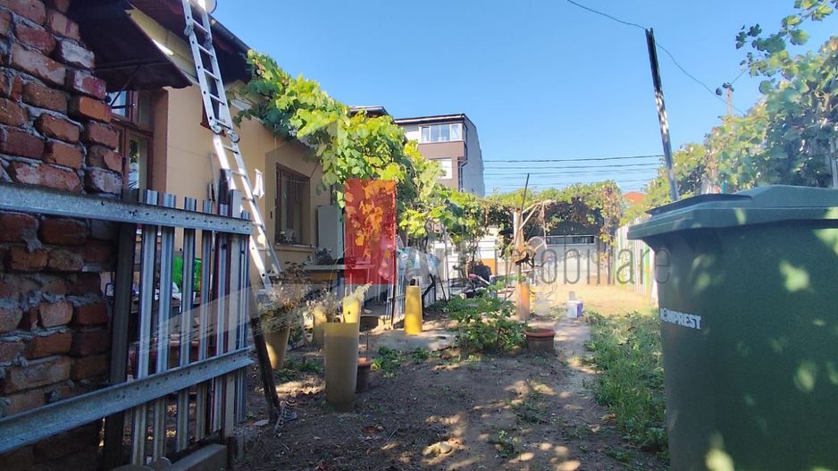 Casa de vanzare + teren in zona Jiului (Bucurestii Noi) - Poză 36