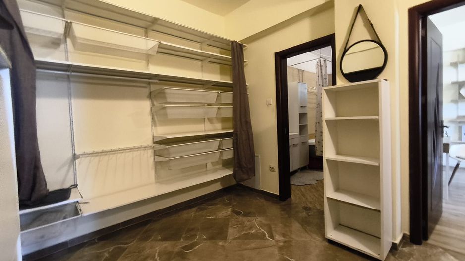 Apartament 2 camere Dec 58 mp+ loc de parcare Cug Capitol 92000 euro - Poză 6