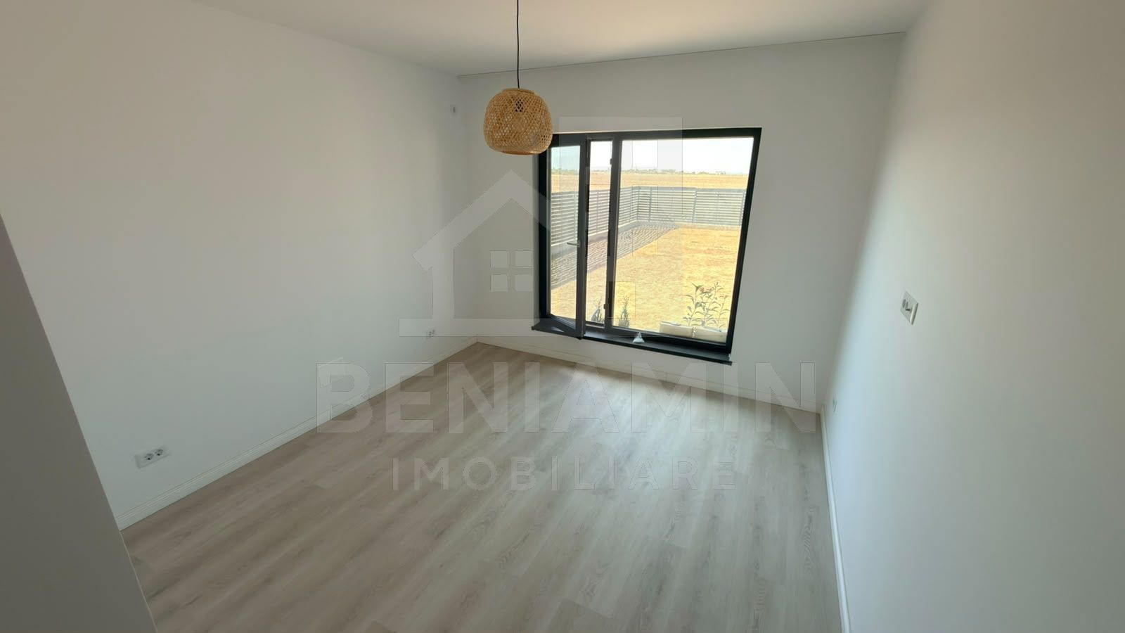 Casa moderna pe parter la Metro / Aeroport cu teren 479mp - Poză 8