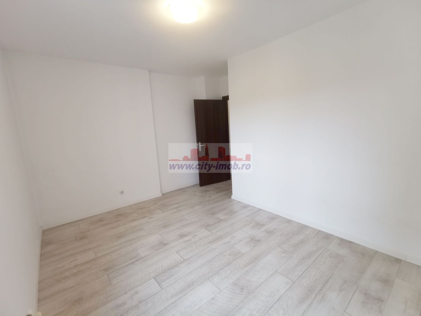 Vanzare Apartament 4 camere Baneasa - Poză 49