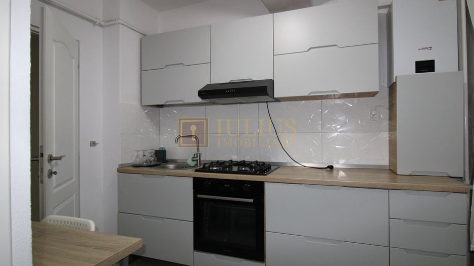 3 camere decomandate, balcon generos de 17 mp, bloc modernizat-Gh Lazăr - Poză 20