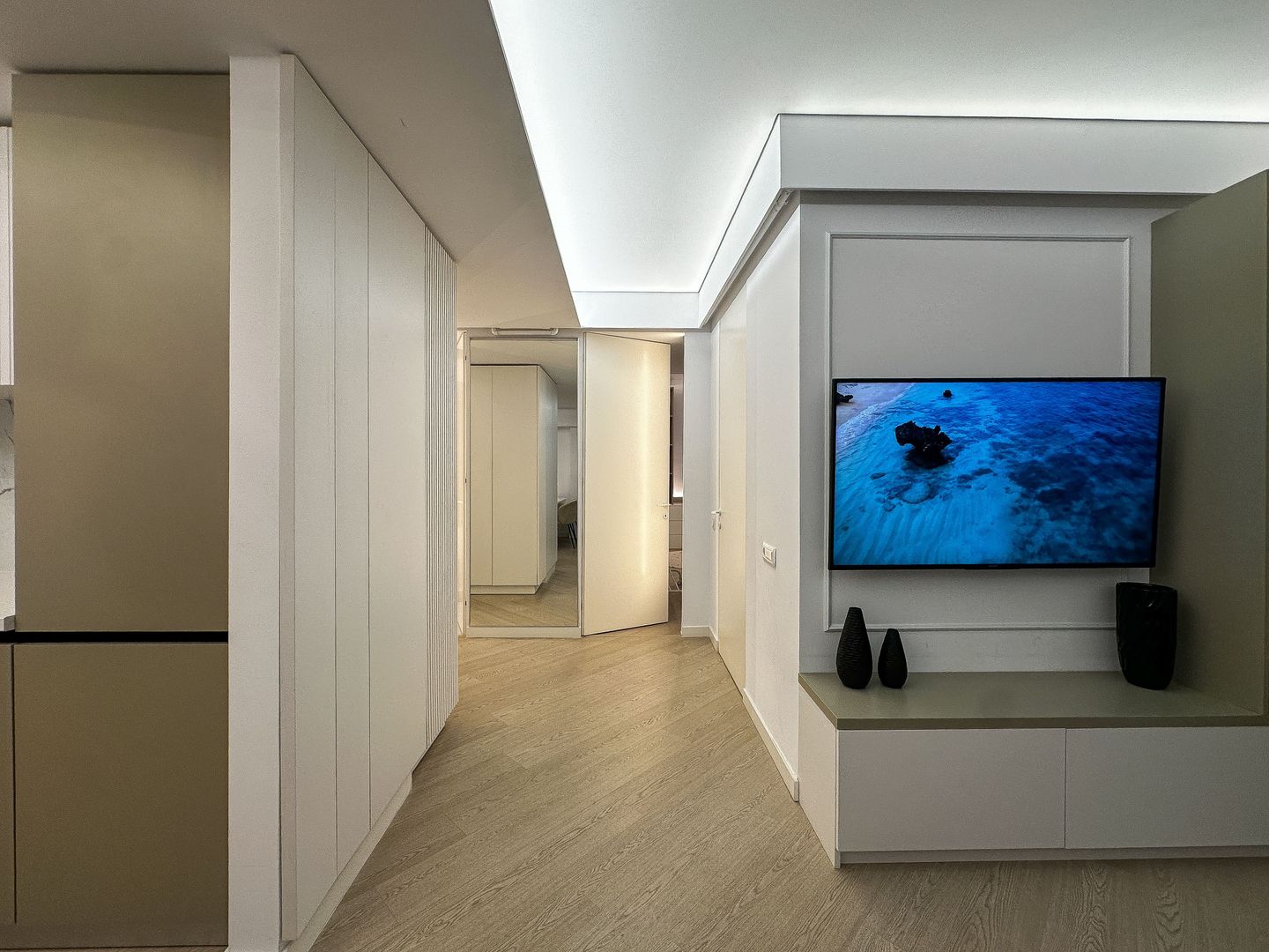 Apartament 3 camere | Prima închiriere | Cortina North | Parcare - Poză 9